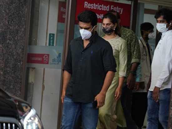 Ram Charan and Upasana at Apollo hospital for sai dharam tej